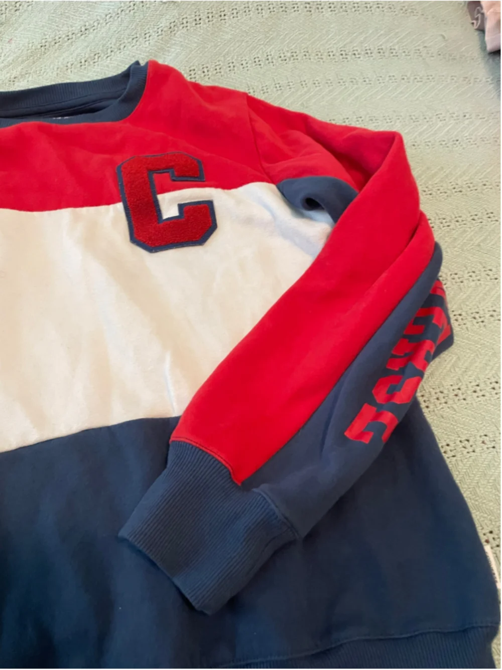 Vintage Boys Converse Colorblock Sweatshirt XL Red White Blue Chuck Taylor
